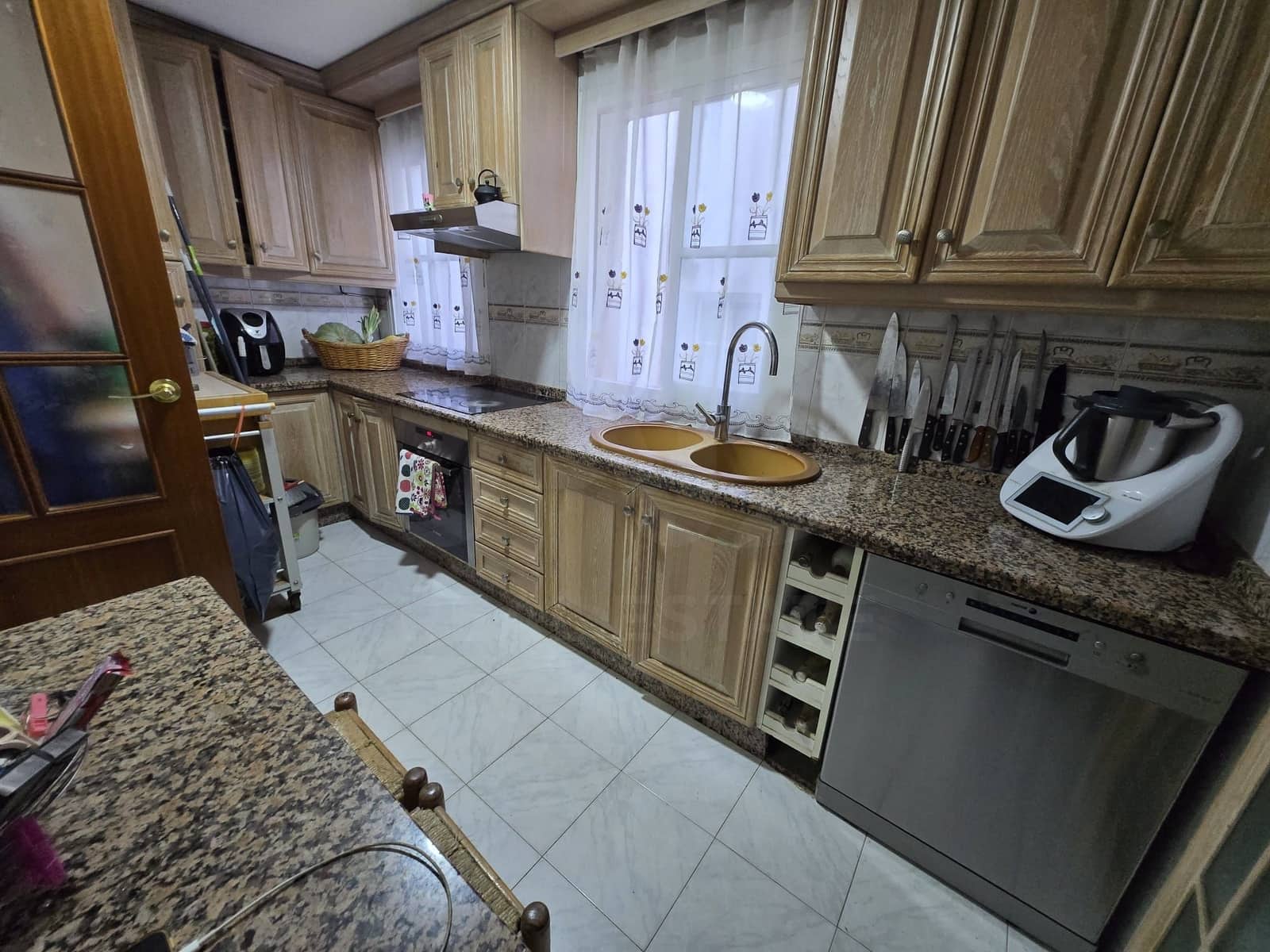 3 soveværelse Lejlighed til salg i Marbella med garage - € 389.000 (Ref: 9990963)