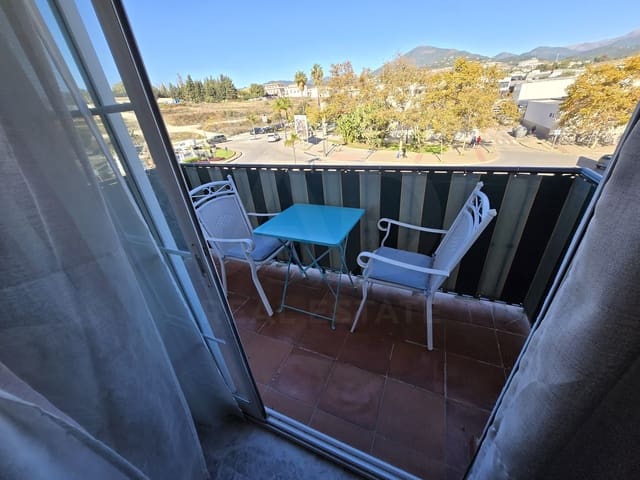 3 soveværelse Lejlighed til salg i San Pedro de Alcántara Pueblo, Marbella med garage - € 389.000 (Ref: 9990963)