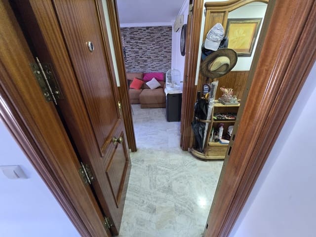 3 soveværelse Lejlighed til salg i San Pedro de Alcántara Pueblo, Marbella med garage - € 389.000 (Ref: 9990963)