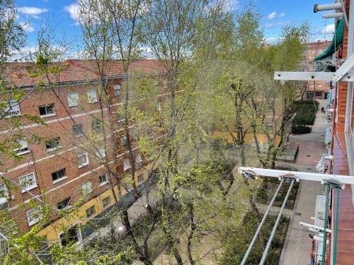 2 sovrum Lägenhet till salu i Casco Histórico de Vicálvaro, Madrid stad - 199 000 € (Ref: 9990971)