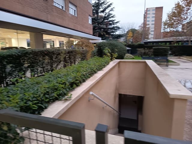 Garasje til salgs i Castilla, Madrid by - € 39 825 (Ref: 9990973)