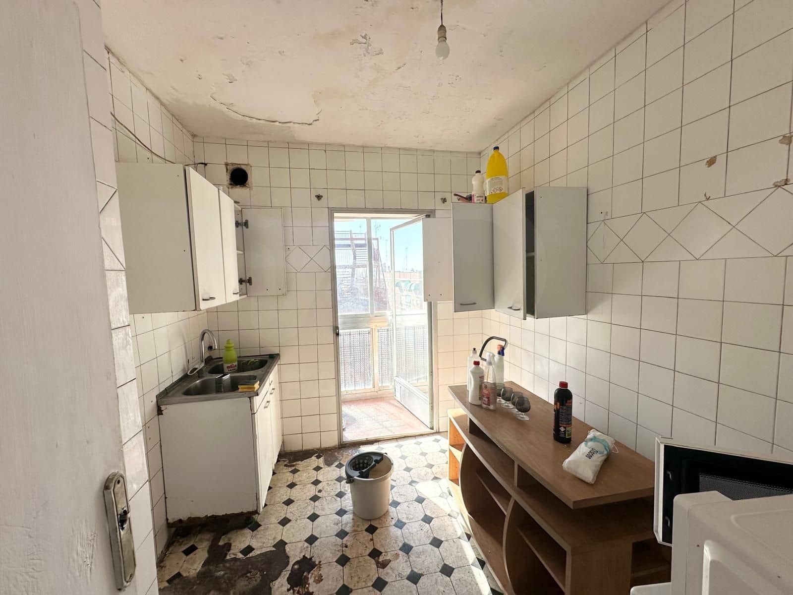 3 sovrum Lägenhet till salu i Madrid stad - 250 000 € (Ref: 9990974)