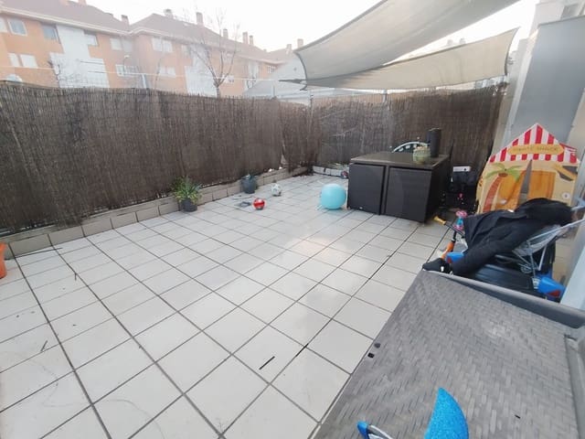 1 soveværelse Lejlighed til salg i Madrid by med swimmingpool garage - € 219.900 (Ref: 9990975)
