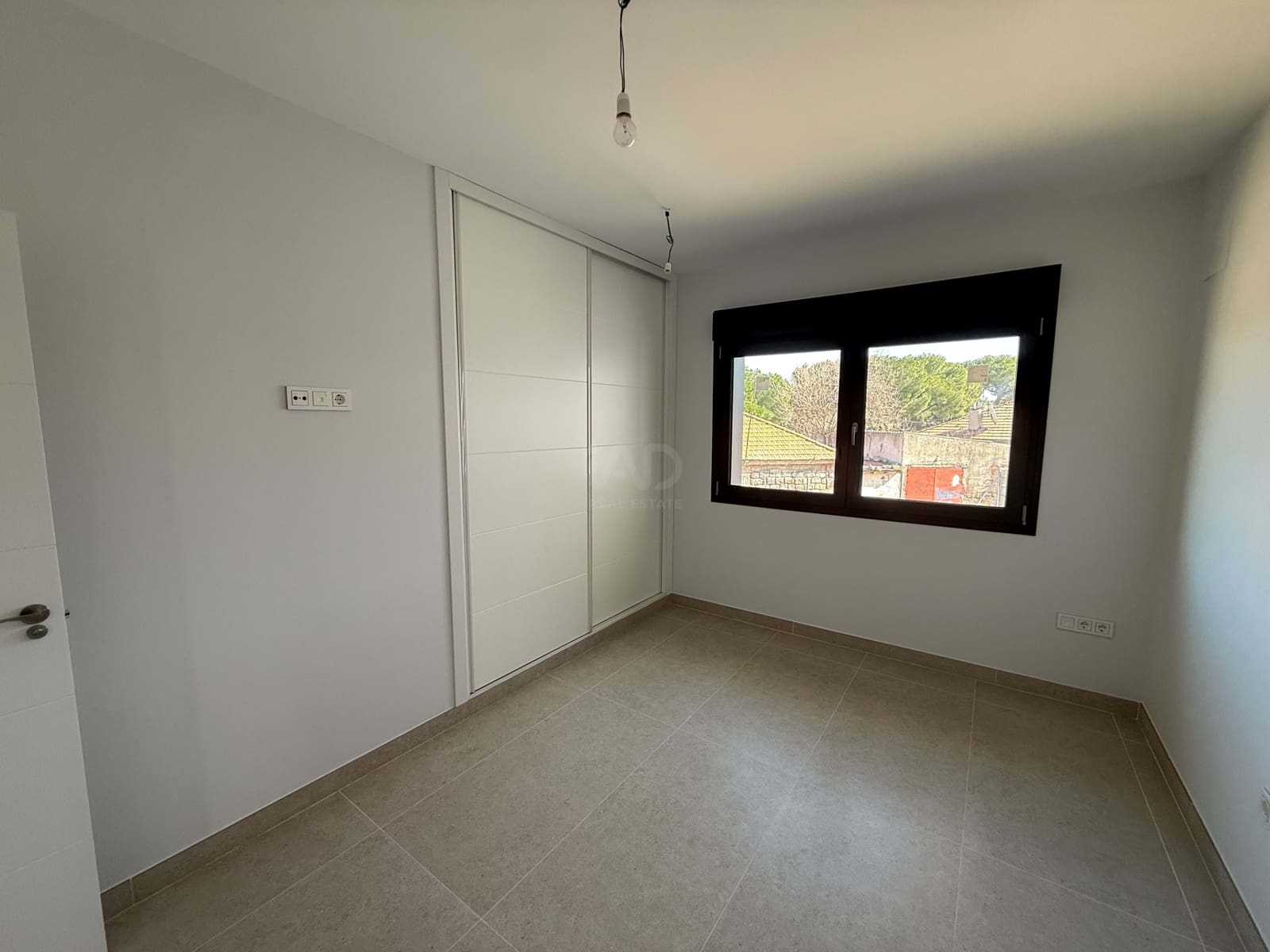 4 slaapkamer Huis te koop in Madrid stad met zwembad garage - € 1.350.000 (Ref: 9990976)