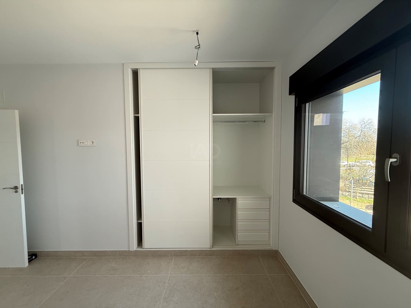 4 slaapkamer Huis te koop in Madrid stad met zwembad garage - € 1.350.000 (Ref: 9990976)