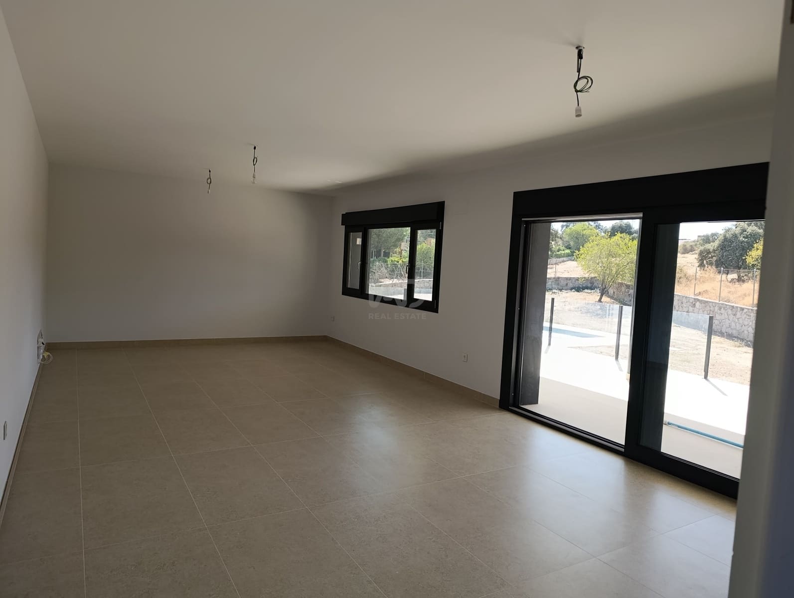 4 slaapkamer Huis te koop in Madrid stad met zwembad garage - € 1.350.000 (Ref: 9990976)