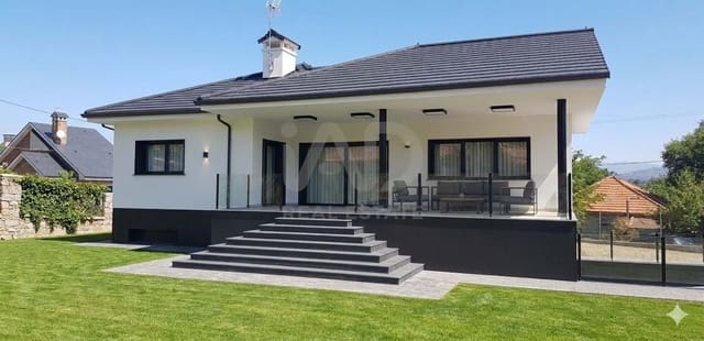 4 slaapkamer Huis te koop in Madrid stad met zwembad garage - € 1.350.000 (Ref: 9990976)