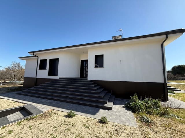 4 slaapkamer Huis te koop in Madrid stad met zwembad garage - € 1.350.000 (Ref: 9990976)