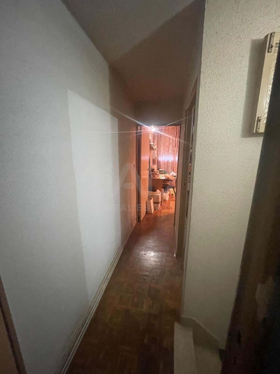 Rijtjeshuis te koop in Madrid stad - € 229.990 (Ref: 9990977)