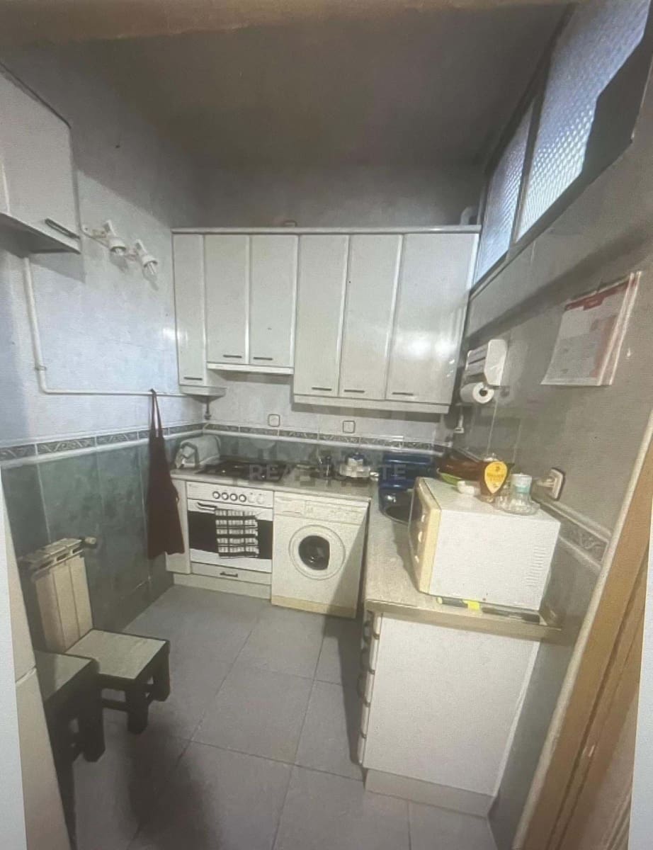 Rijtjeshuis te koop in Madrid stad - € 229.990 (Ref: 9990977)