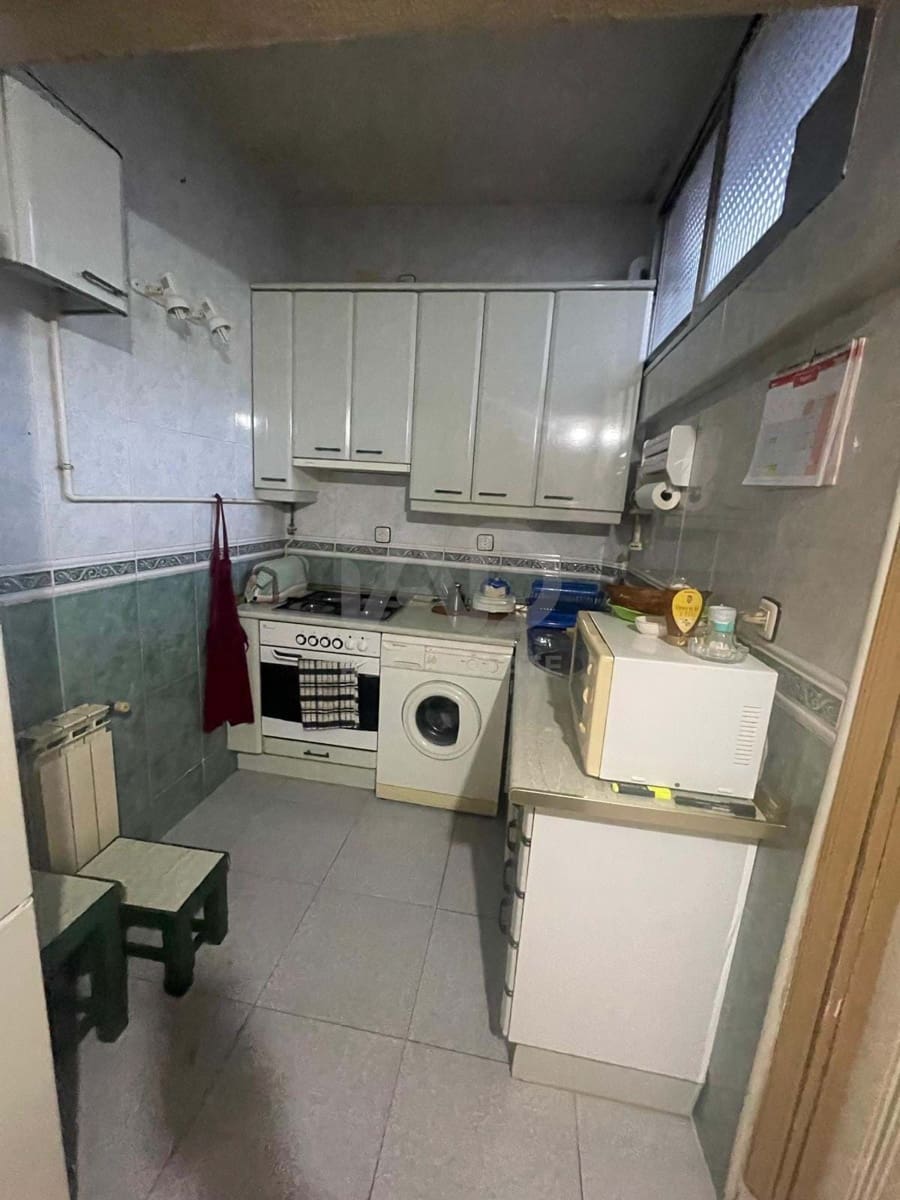 Rijtjeshuis te koop in Madrid stad - € 229.990 (Ref: 9990977)