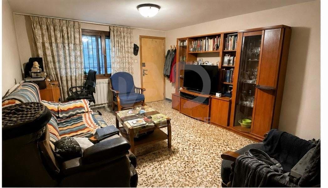 Rijtjeshuis te koop in Madrid stad - € 229.990 (Ref: 9990977)