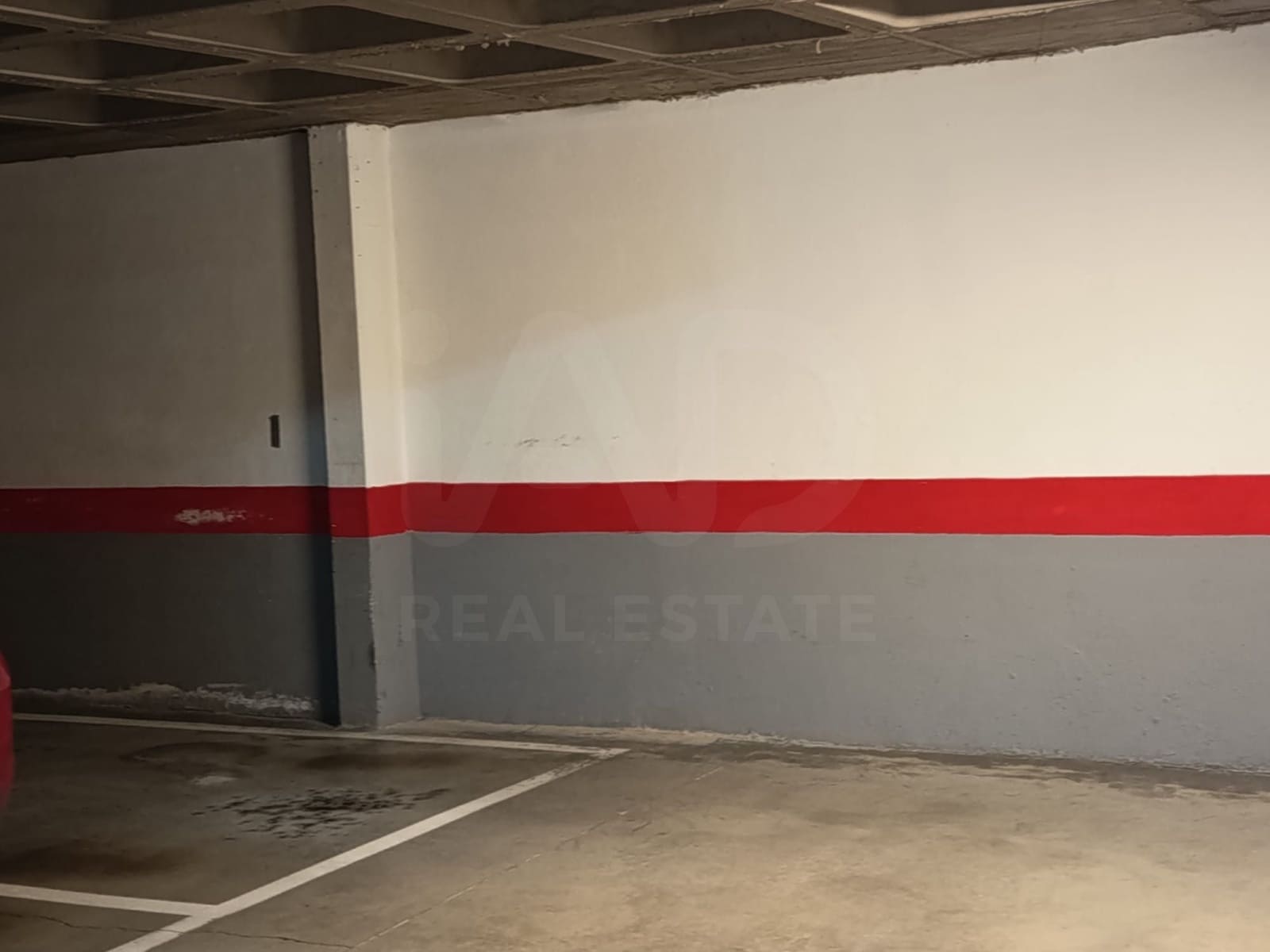Garage till salu i Madrid stad - 27 452 € (Ref: 9990978)