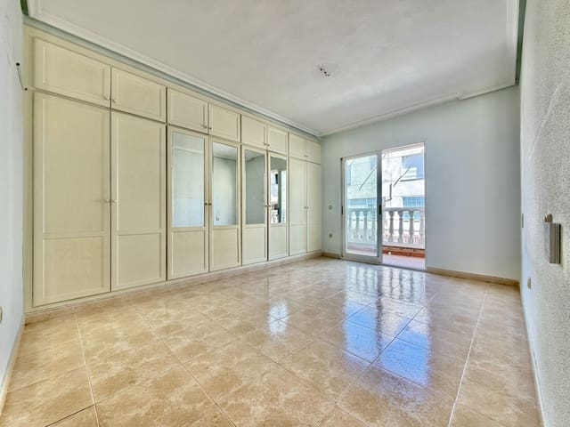 4 soveværelse Byhus til salg i Llano de Brujas, Murcia by med garage - € 239.000 (Ref: 9990989)