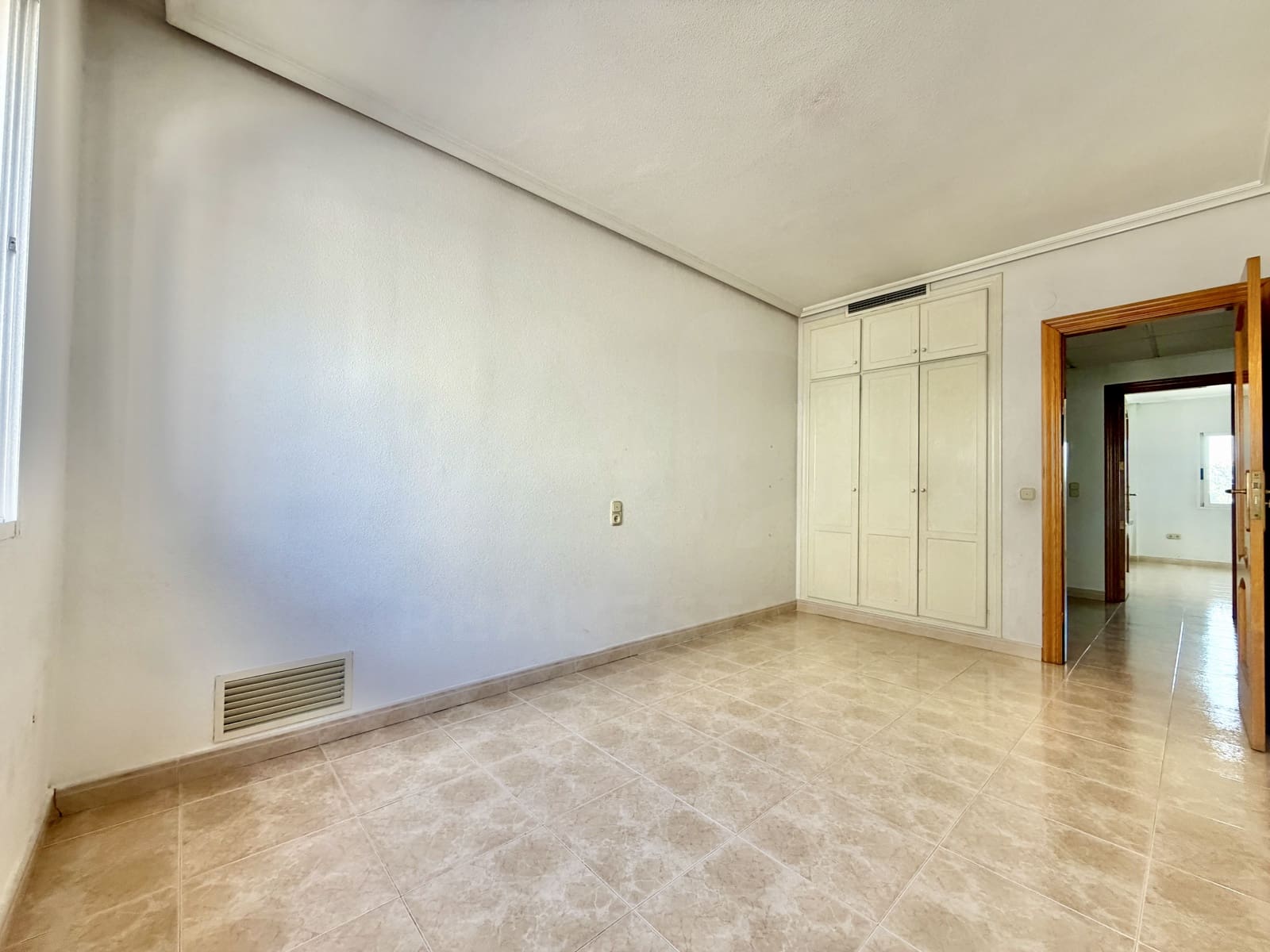 4 Zimmer Haus zu verkaufen in Murcia Stadt mit Garage - 239.000 € (Ref: 9990989)