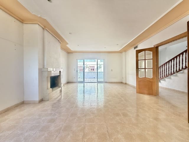 4 soveværelse Byhus til salg i Llano de Brujas, Murcia by med garage - € 239.000 (Ref: 9990989)