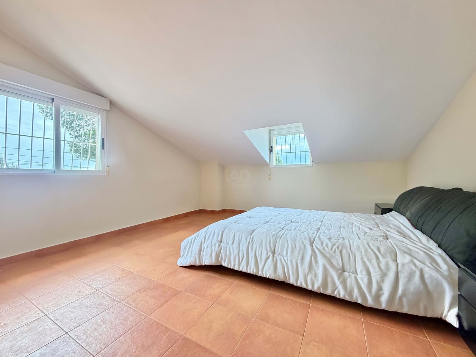 Chalet de 5 habitaciones en La Alcayna en venta - 390.000 € (Ref: 9990990)