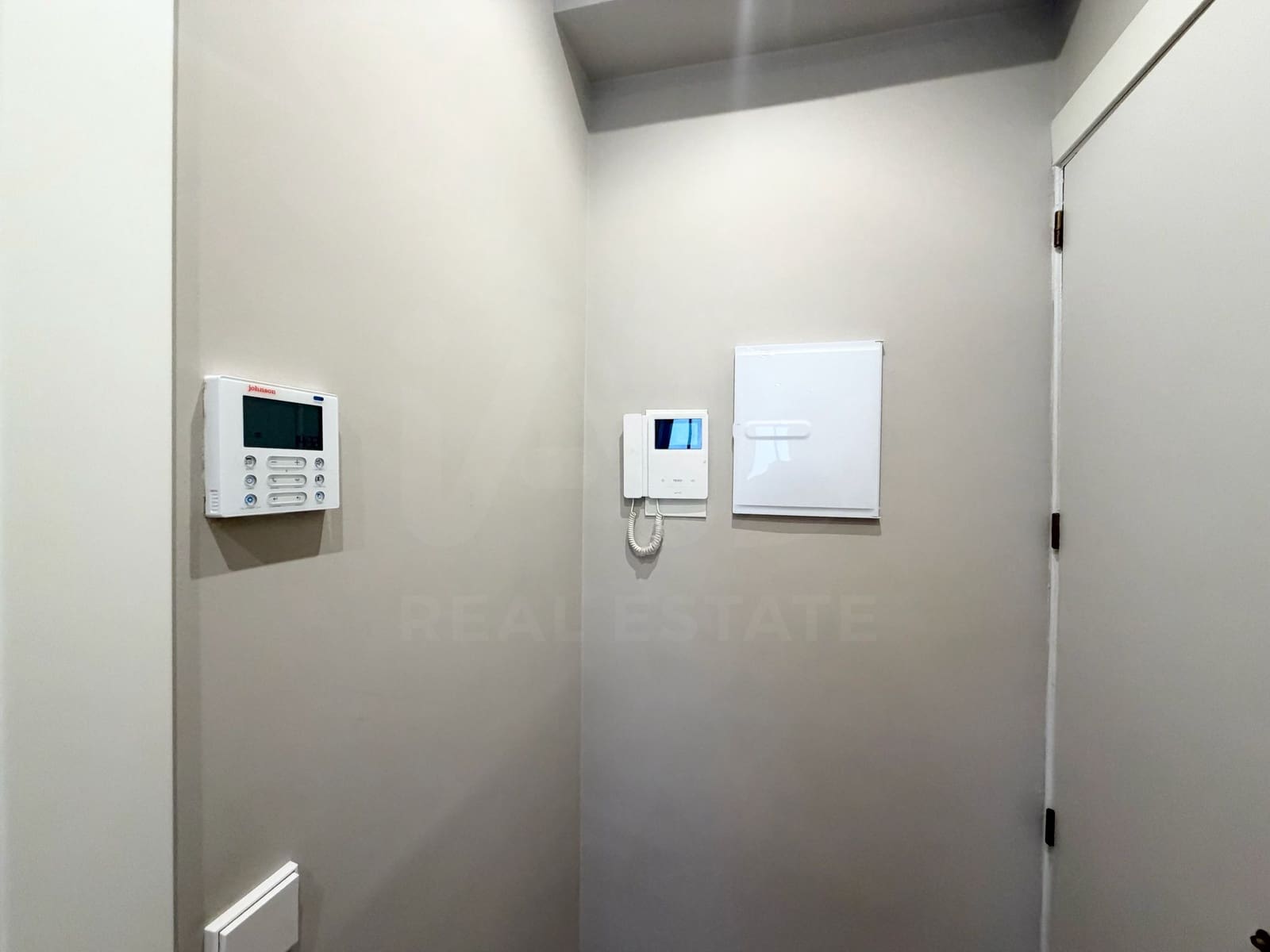 Studio till salu i Madrid stad - 315 000 € (Ref: 9990991)