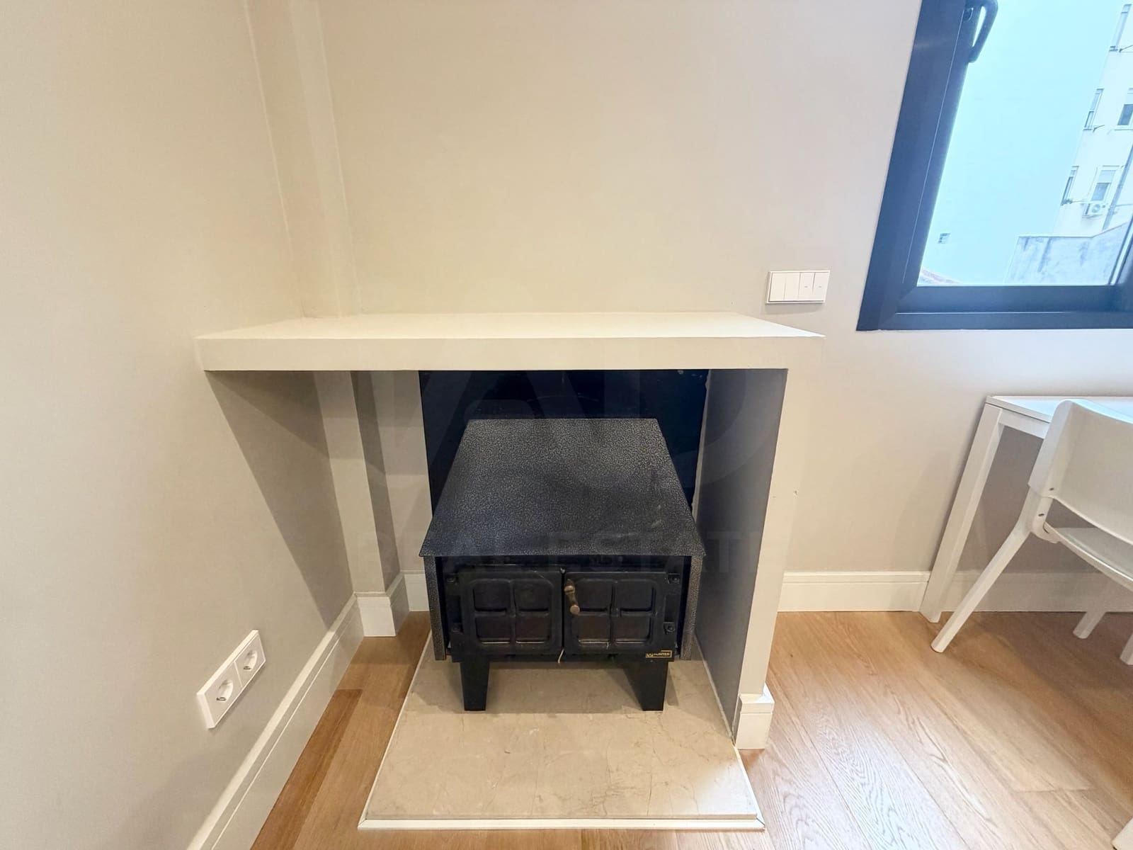 Studio till salu i Madrid stad - 315 000 € (Ref: 9990991)