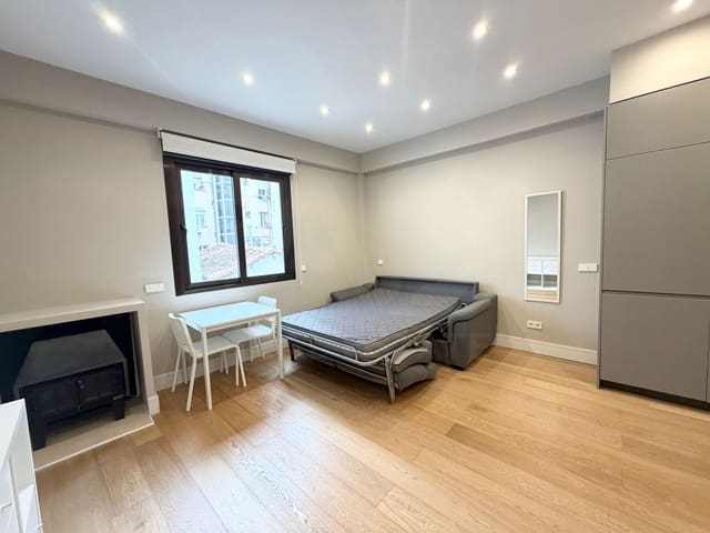 Studio till salu i Trafalgar, Madrid stad - 315 000 € (Ref: 9990991)