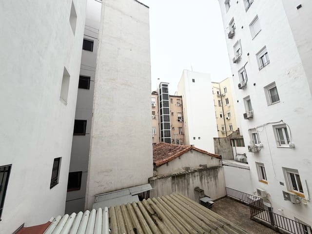 Studio till salu i Trafalgar, Madrid stad - 315 000 € (Ref: 9990991)