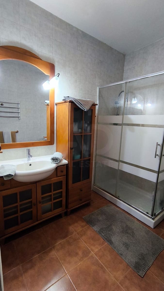 3 sovrum Hus till salu i Madrid stad - 260 000 € (Ref: 9990993)