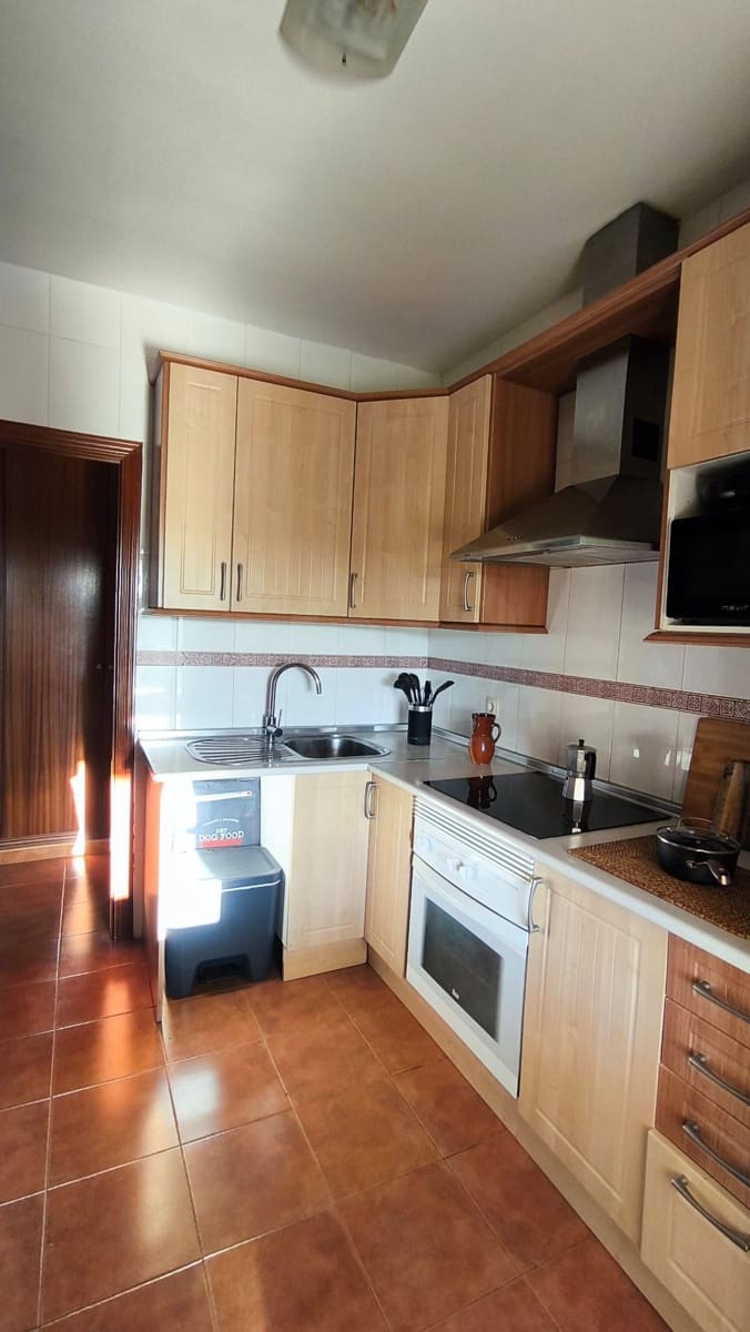 3 sovrum Hus till salu i Madrid stad - 260 000 € (Ref: 9990993)