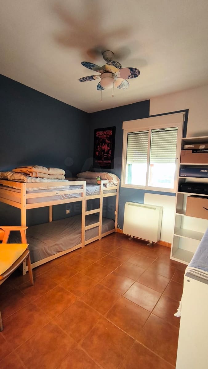 3 sovrum Hus till salu i Madrid stad - 260 000 € (Ref: 9990993)