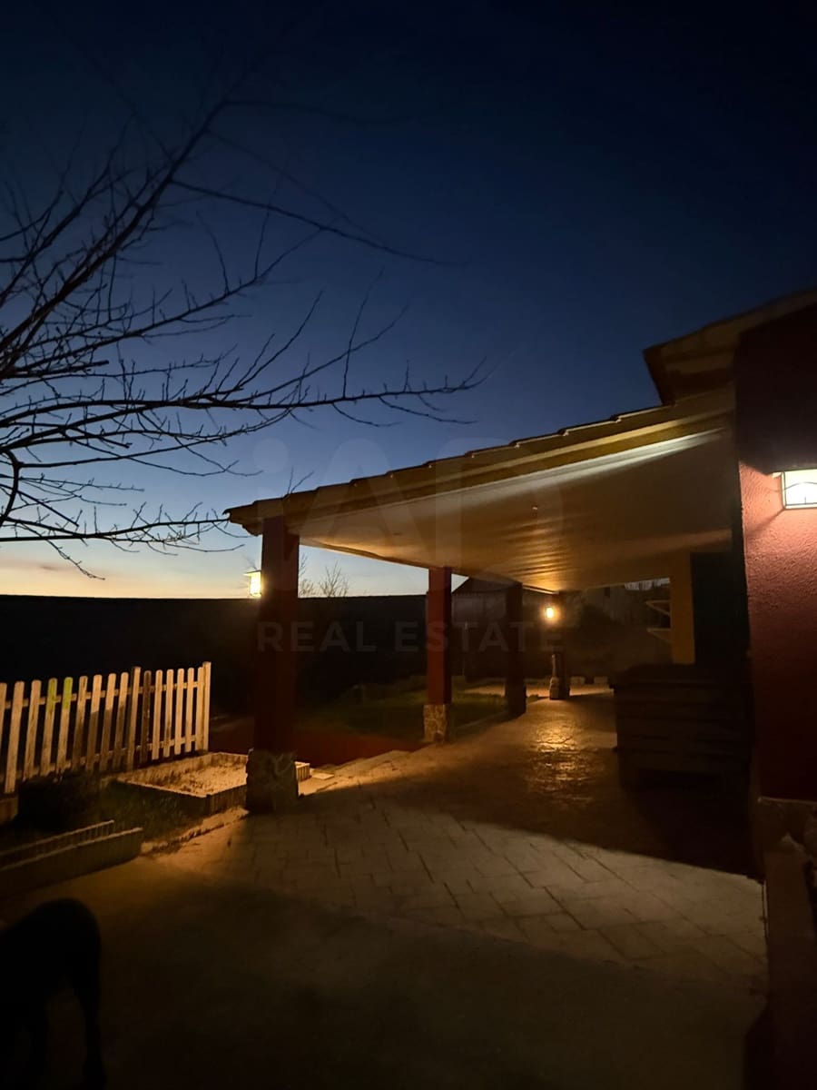 3 sovrum Hus till salu i Madrid stad - 260 000 € (Ref: 9990993)