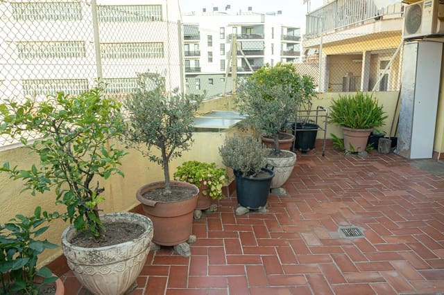 3 slaapkamer Appartement te koop in Ripollet - € 285.000 (Ref: 9990997)