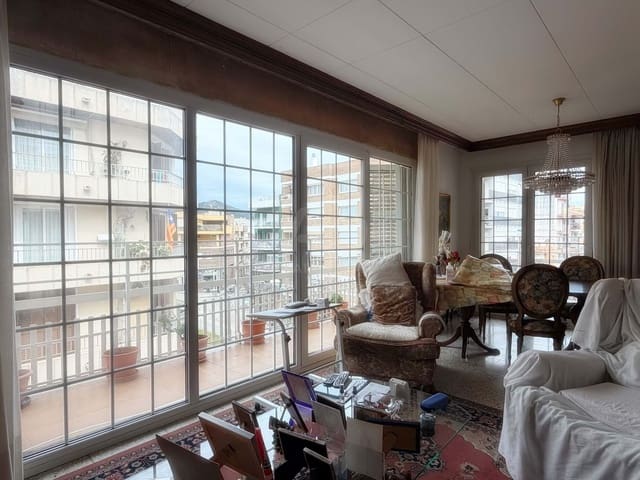 4 slaapkamer Appartement te koop in Calella - € 390.000 (Ref: 9990998)