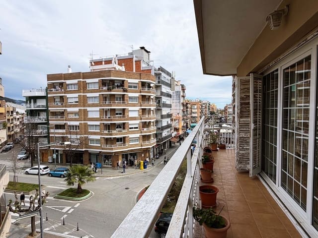 4 slaapkamer Appartement te koop in Calella - € 390.000 (Ref: 9990998)