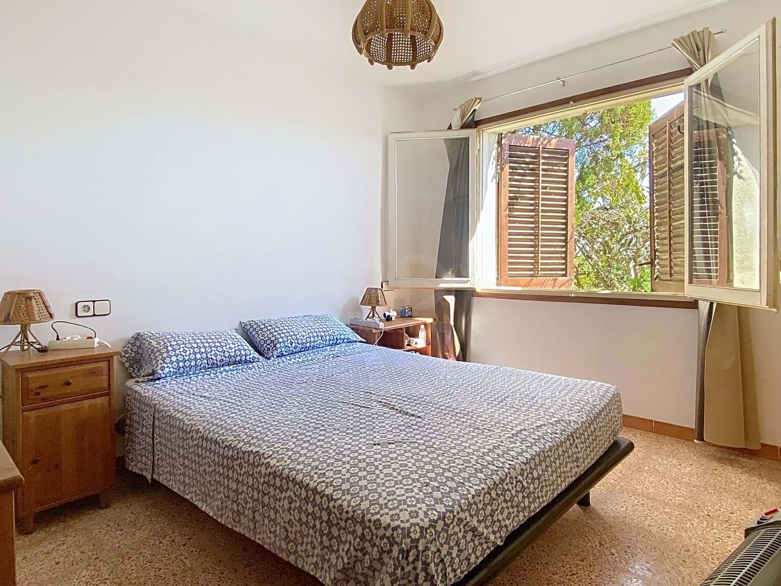 3 bedroom Townhouse for sale in Barcelona city with garage - € 300,000 (Ref: 9990999)