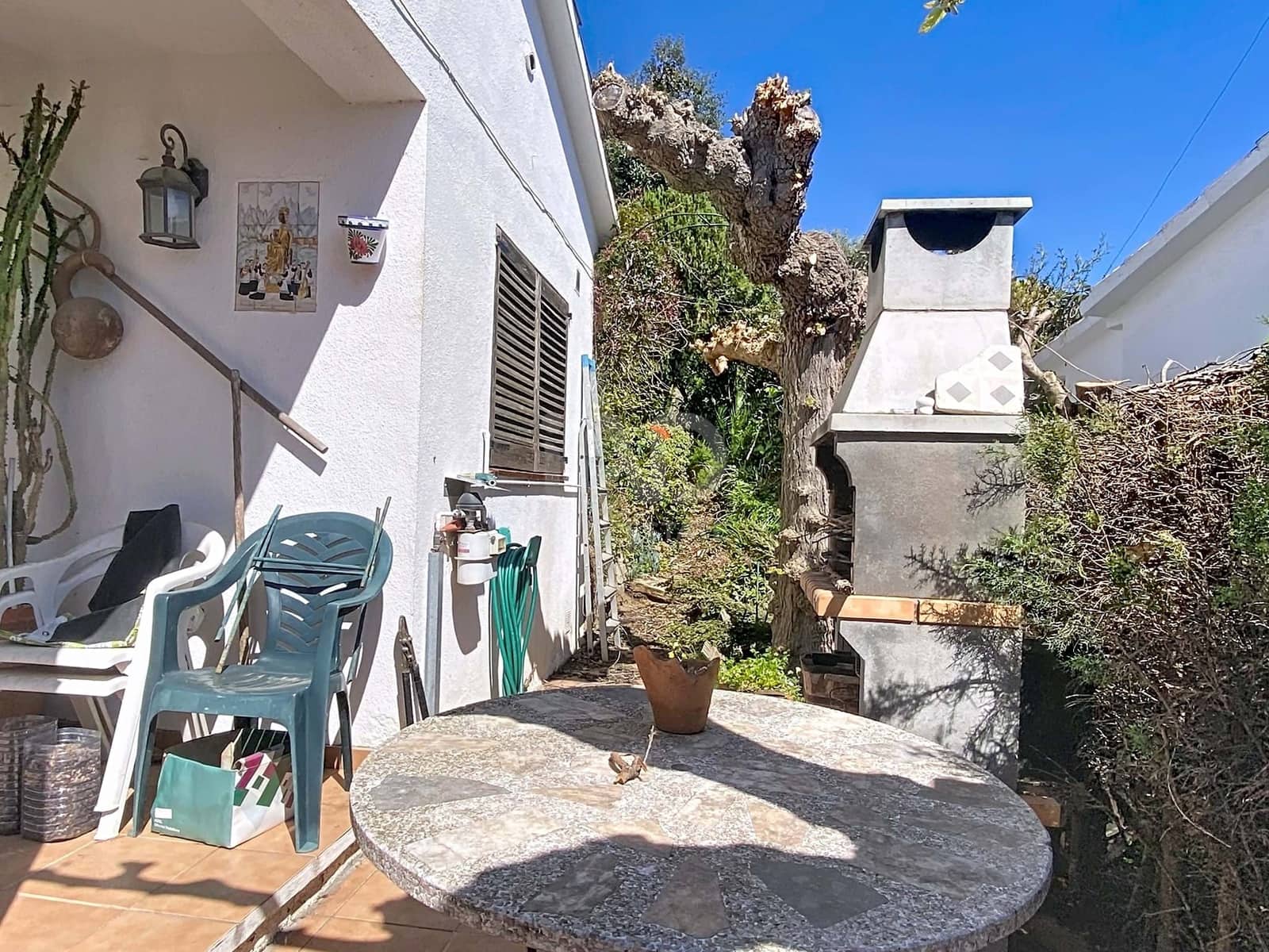 3 bedroom Townhouse for sale in Barcelona city with garage - € 300,000 (Ref: 9990999)