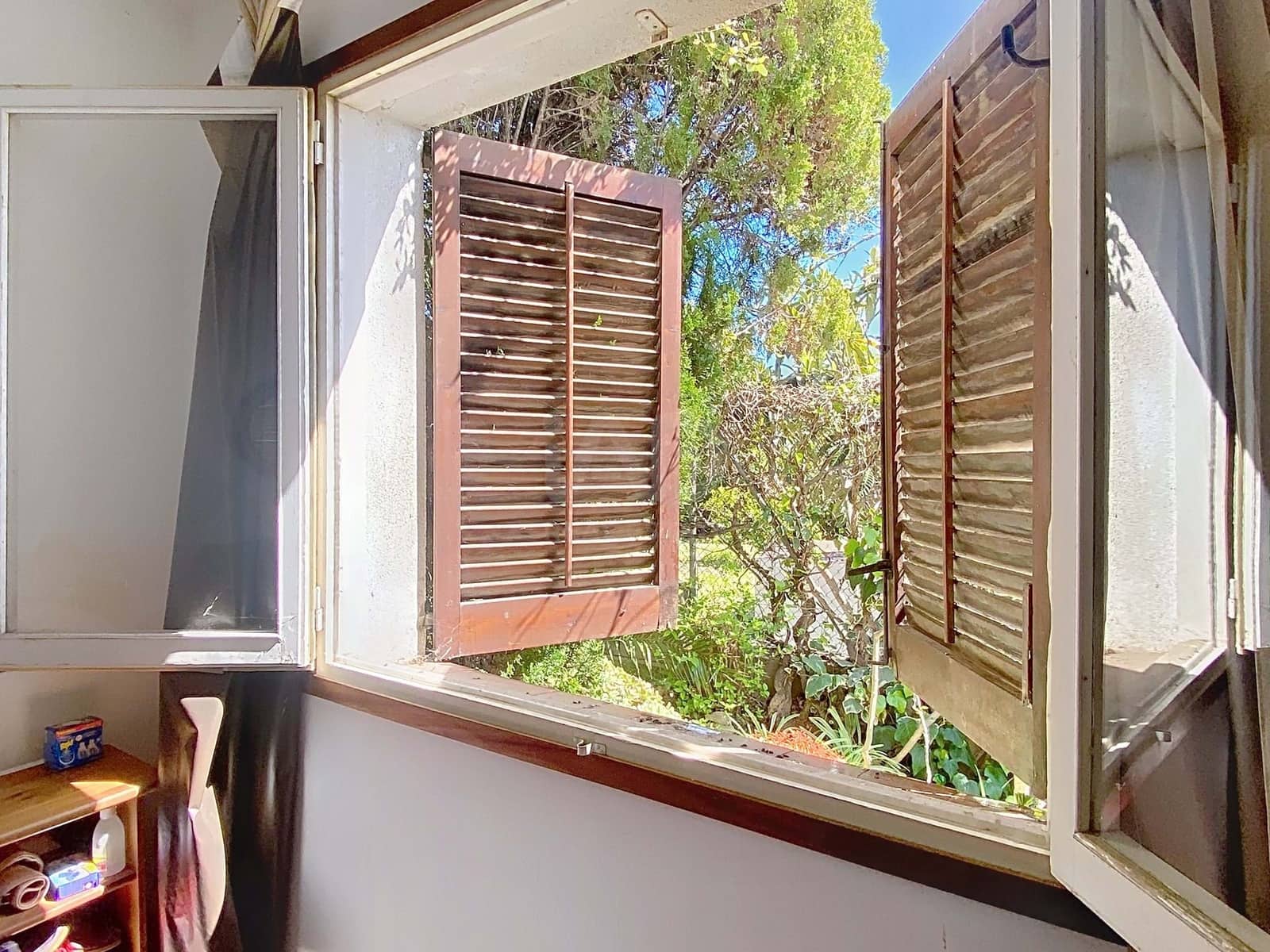 3 bedroom Townhouse for sale in Barcelona city with garage - € 300,000 (Ref: 9990999)