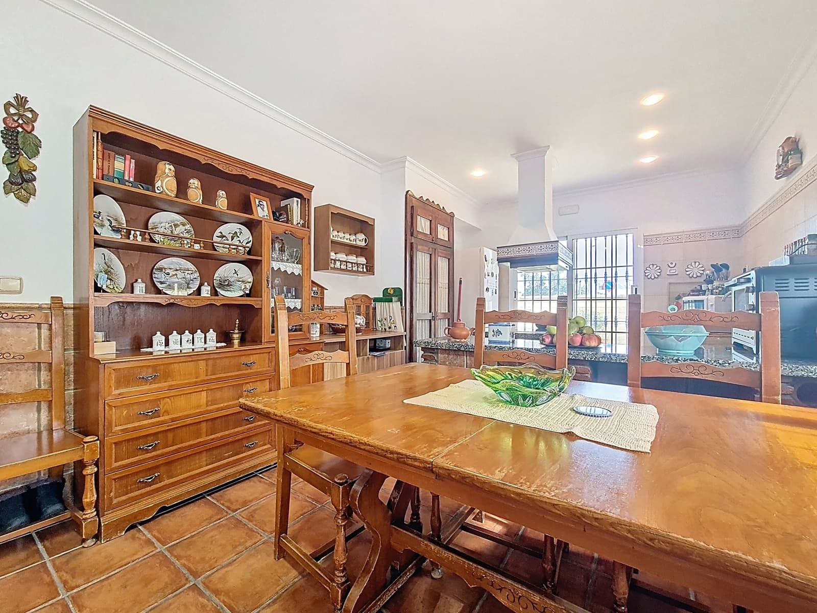 6 soveværelse Villa til salg i Cadiz by med garage - € 475.000 (Ref: 9991000)