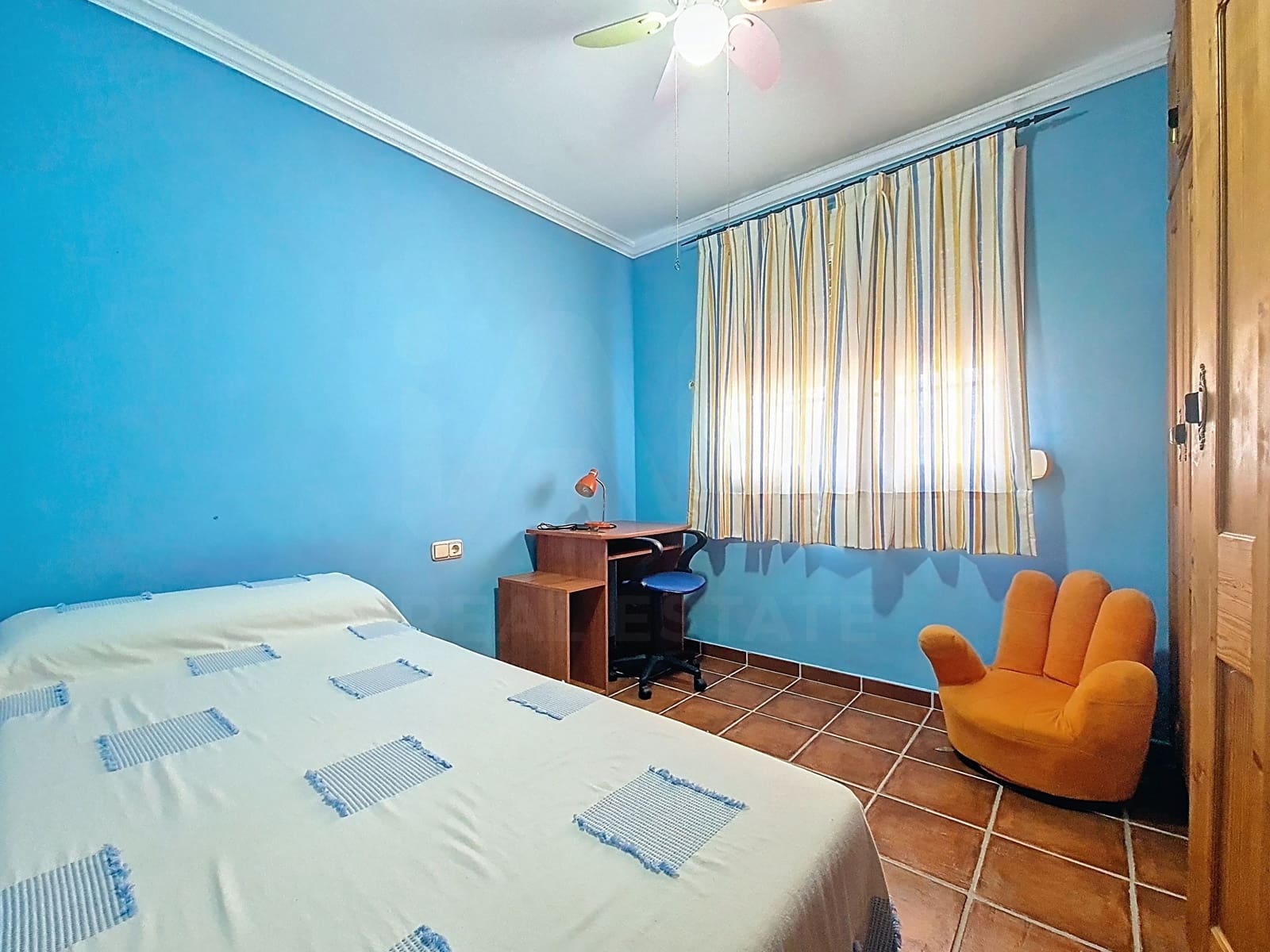 6 soveværelse Villa til salg i Cadiz by med garage - € 475.000 (Ref: 9991000)