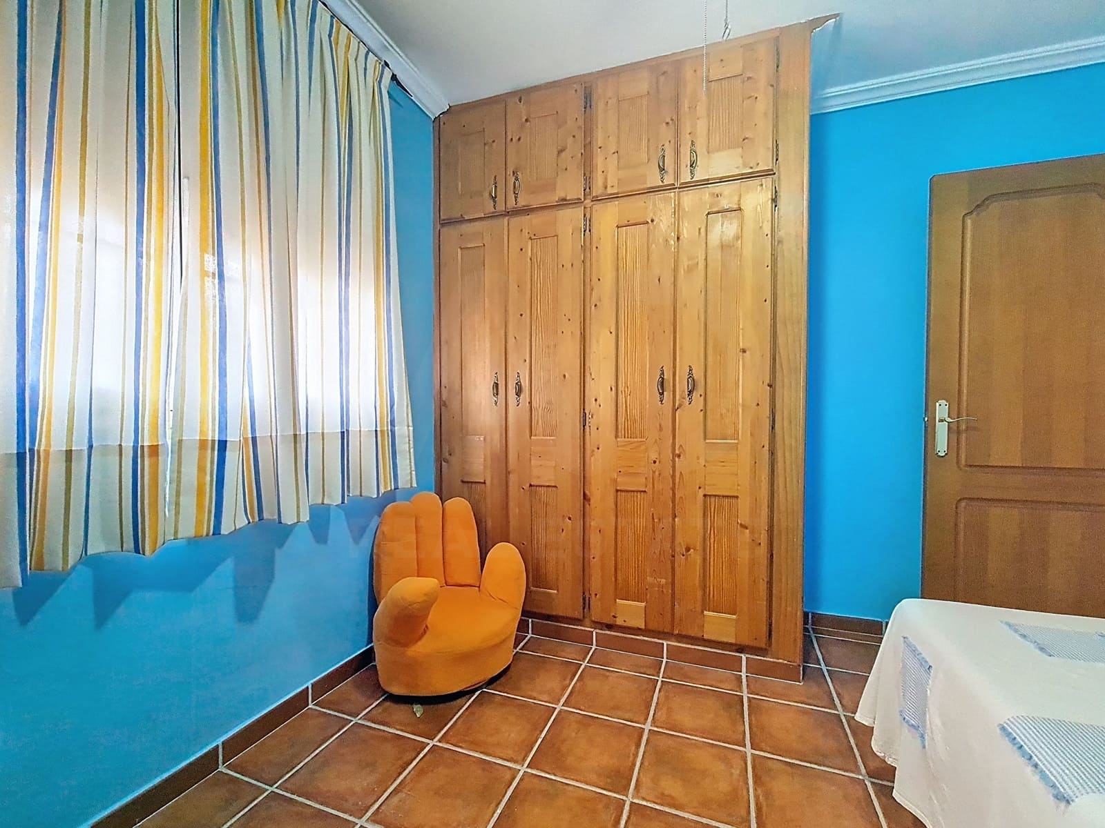 6 soveværelse Villa til salg i Cadiz by med garage - € 475.000 (Ref: 9991000)