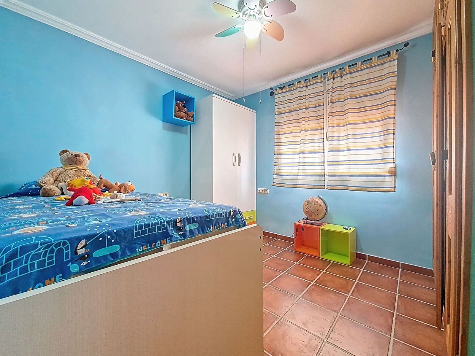 6 soveværelse Villa til salg i Cadiz by med garage - € 475.000 (Ref: 9991000)