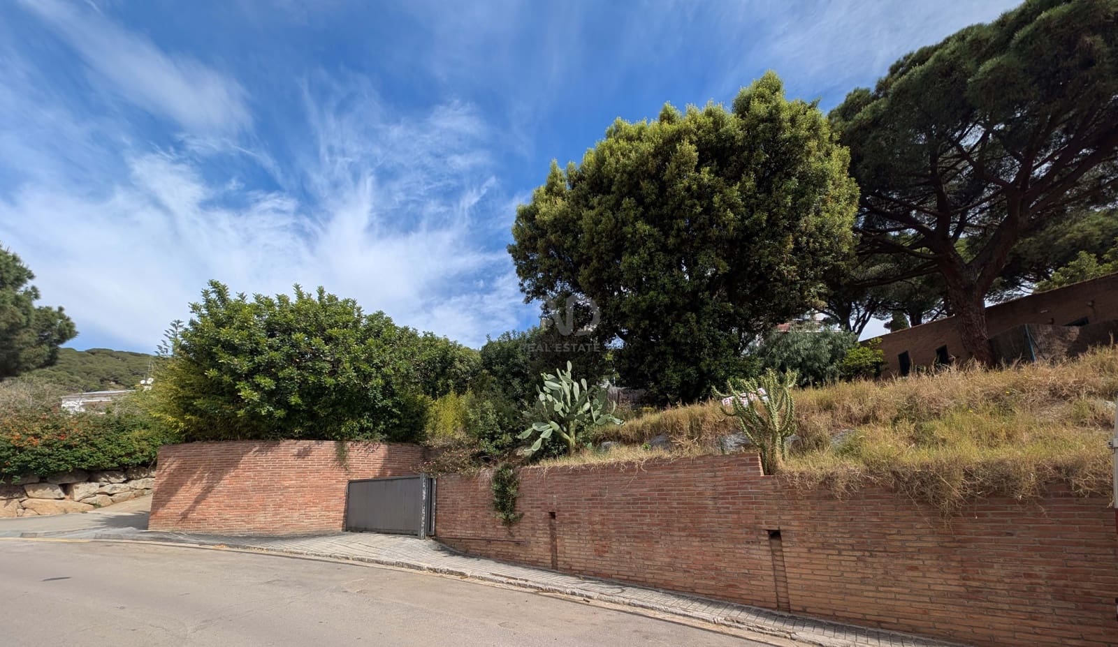 Terreno Não Urbanizado para venda em Barcelona cidade - 280 000 € (Ref: 9991003)