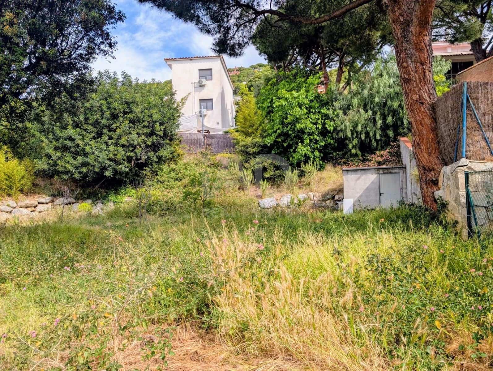 Terreno Não Urbanizado para venda em Barcelona cidade - 280 000 € (Ref: 9991003)