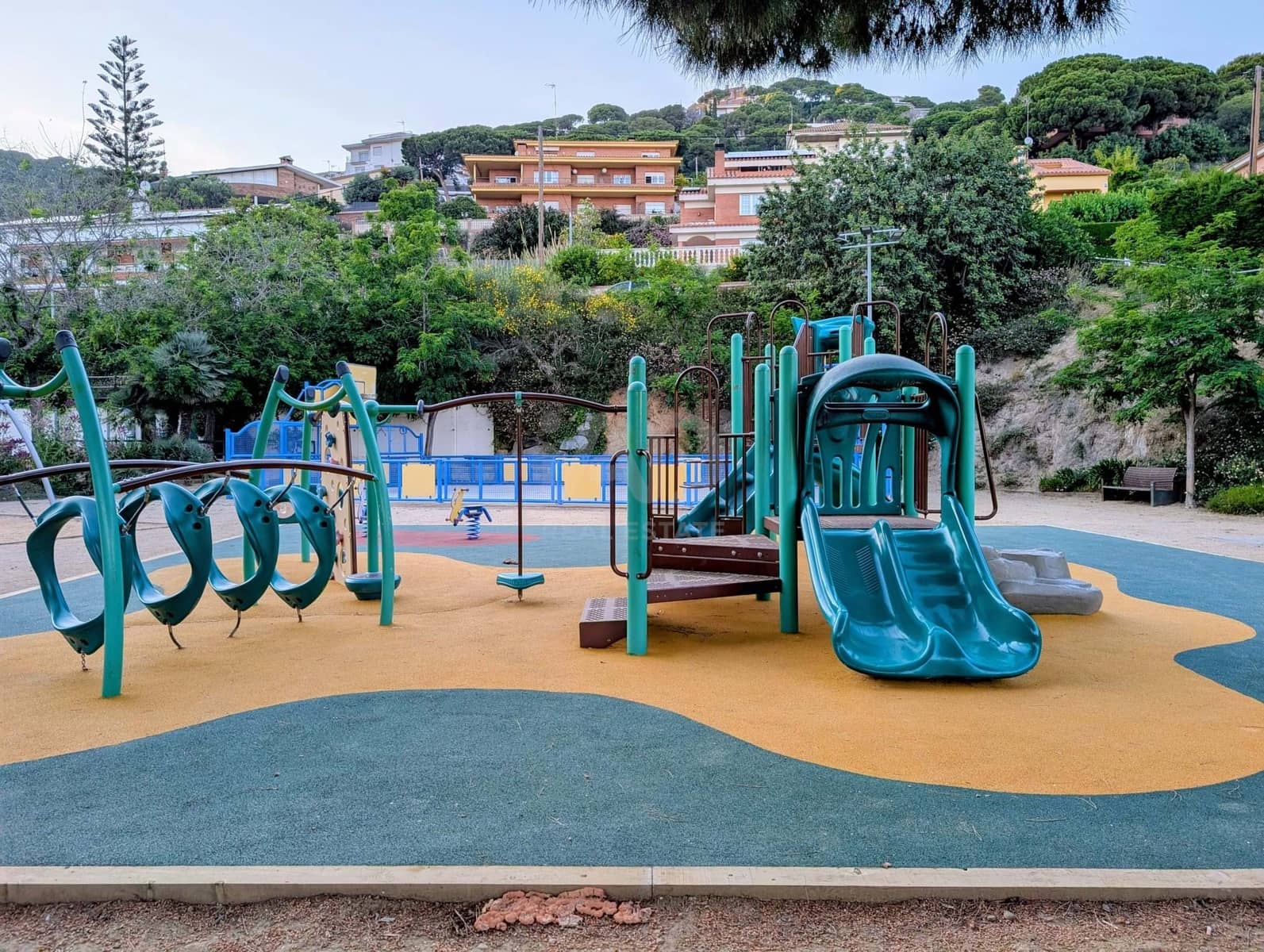 Terreno Não Urbanizado para venda em Barcelona cidade - 280 000 € (Ref: 9991003)