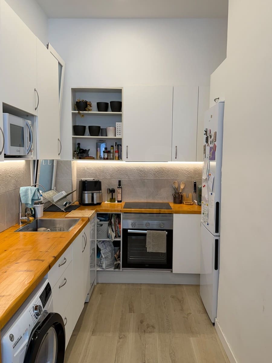 3 chambre Appartement à vendre à Barcelone ville - 215 000 € (Ref: 9991005)
