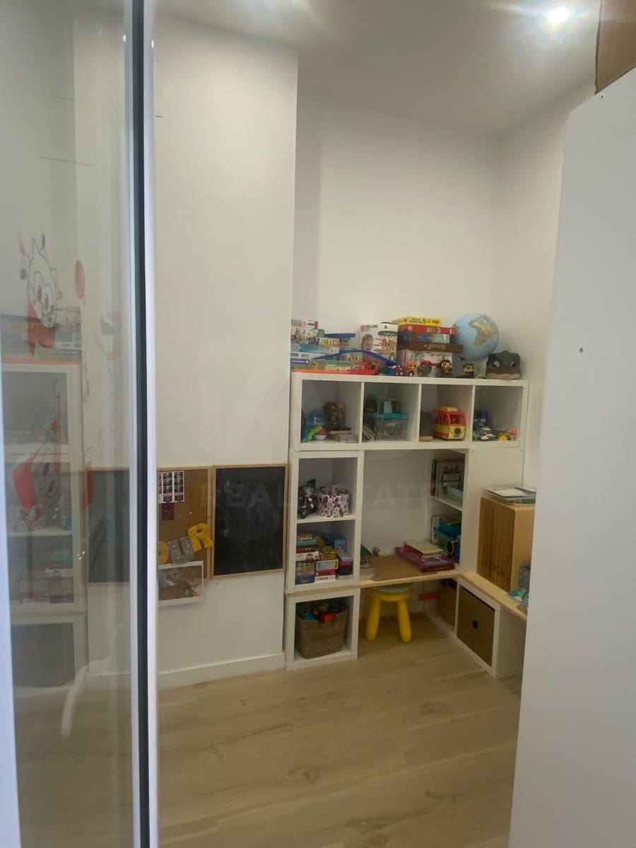 3 chambre Appartement à vendre à Barcelone ville - 215 000 € (Ref: 9991005)