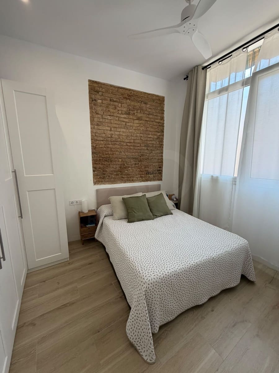 3 chambre Appartement à vendre à Barcelone ville - 215 000 € (Ref: 9991005)