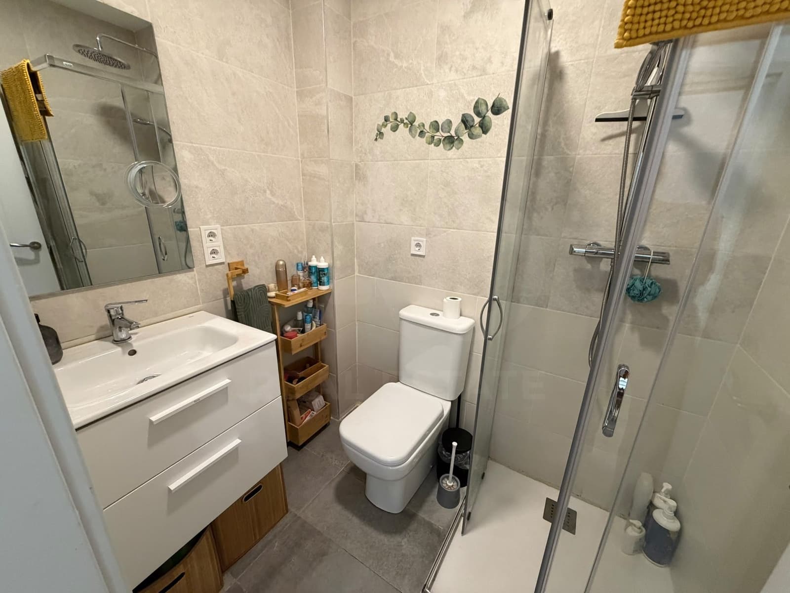 3 chambre Appartement à vendre à Barcelone ville - 215 000 € (Ref: 9991005)