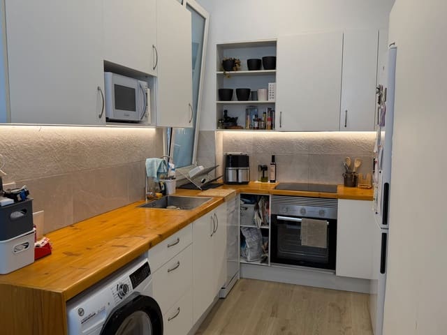3 soverom Leilighet til salgs i L'Hospitalet de Llobregat - € 215 000 (Ref: 9991005)