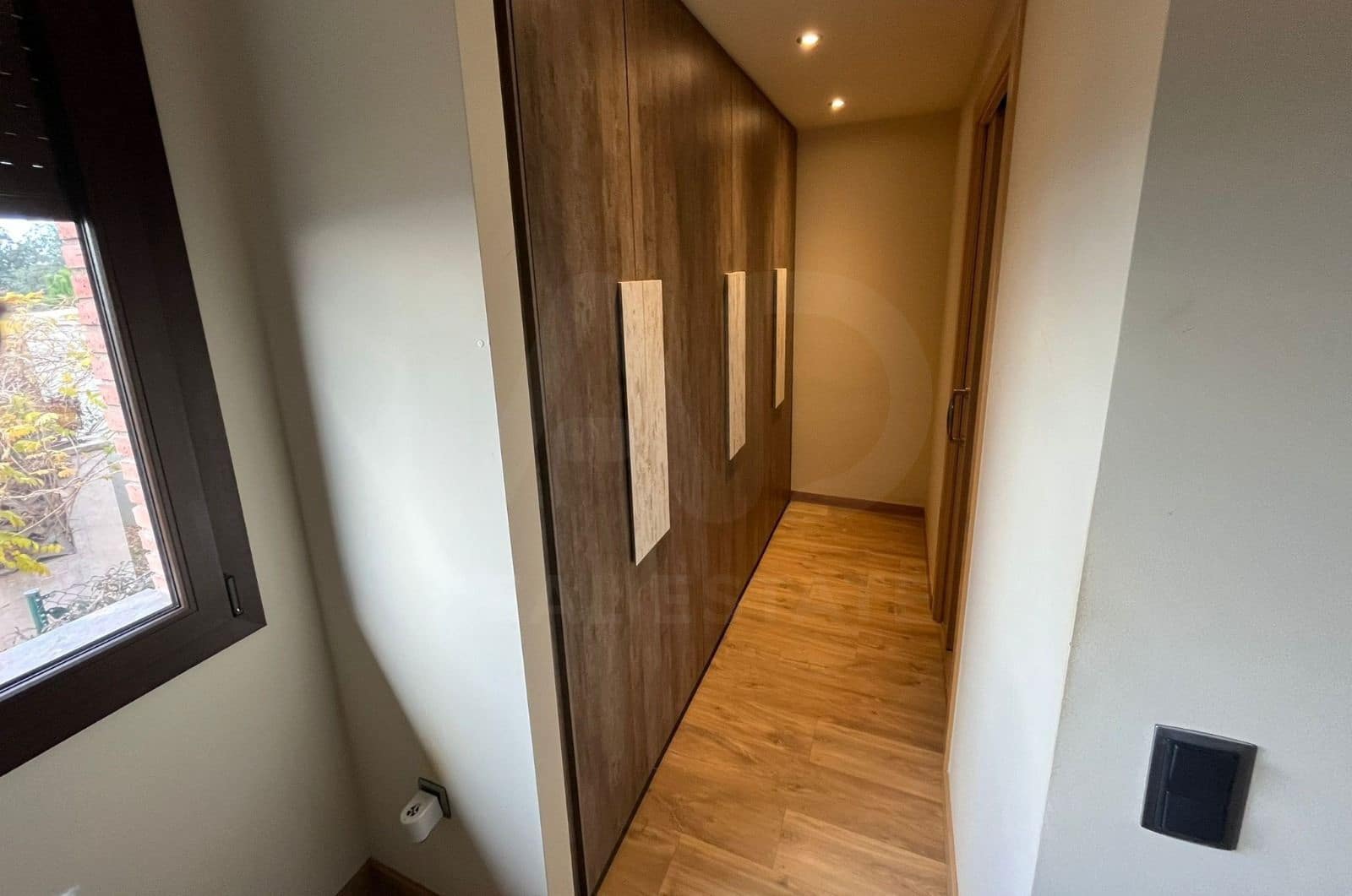 3 slaapkamer Villa te koop in Barcelona stad met garage - € 598.000 (Ref: 9991008)