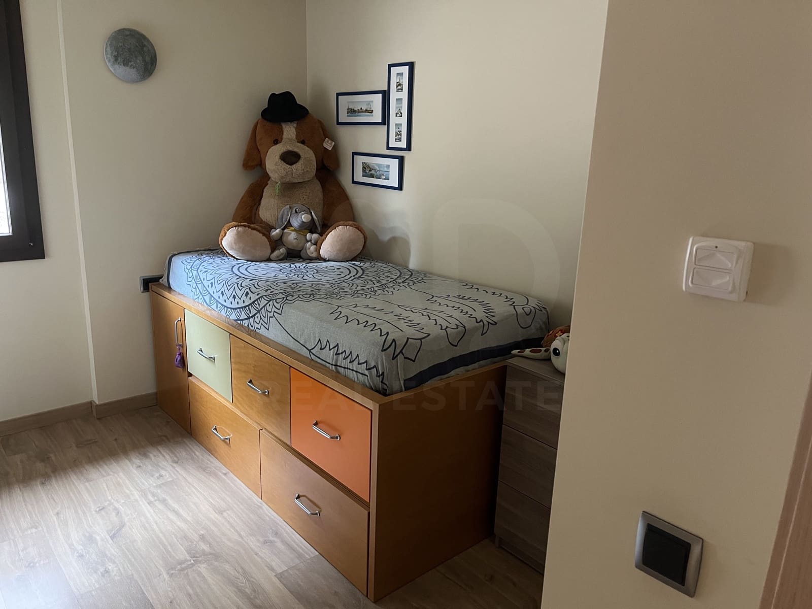 3 slaapkamer Villa te koop in Barcelona stad met garage - € 598.000 (Ref: 9991008)