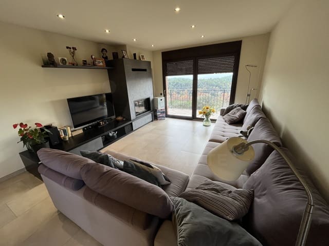 Chalet de 3 habitaciones en Barcelona ciudad en venta con garaje - 598.000 € (Ref: 9991008)